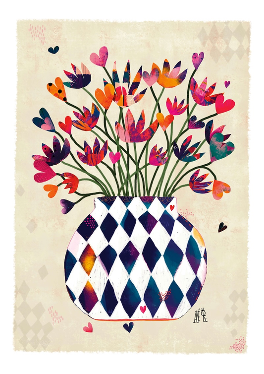 Bouquet de fleurs colorées en forme de coeur et de peigne.  Le vase est quadrillé comme les arlequins en bleu et blanc
