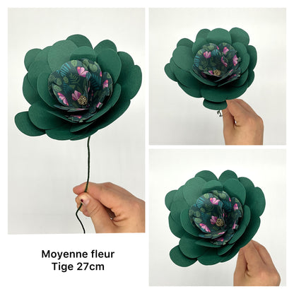 Fleur en papier découpé à la main dans les tons verts. taille moyenne. Pièce unique