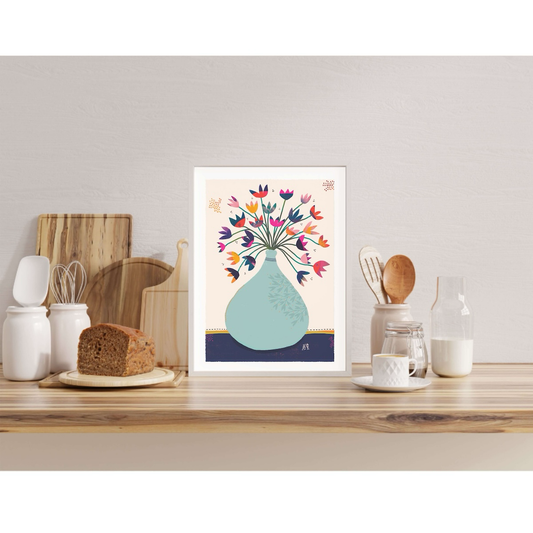 Affiche représentant un gros bouquet de fleurs colorées dans un vase en forme de poire de couleur bleu clair