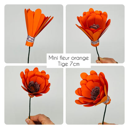 Petite fleur en papier orange, fait main, pièce unique